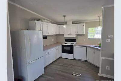 824 Blue Road, Parkton, NC 28371 - Photo 8