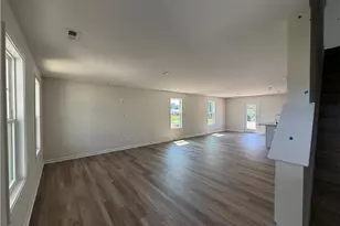 121 Boston River Dr, Dunn, NC 28334 - Photo 2