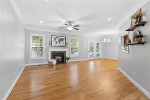 327 Ridgeway Ct, Fayetteville, NC 28311 - Photo 6