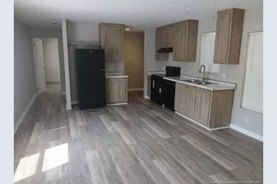 398 Bainbridge Ct, Fayetteville, NC 28301 - Photo 2