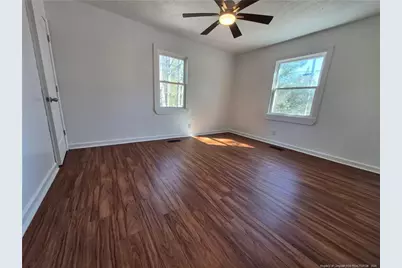 113 N Wright Street, Raeford, NC 28376 - Photo 16
