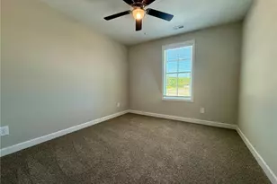 8103 King Rd, Fayetteville, NC 28306 - Photo 16