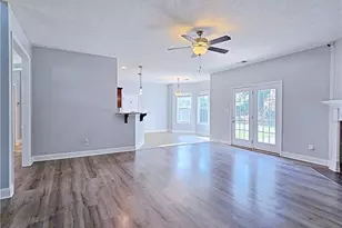 2450 Market Hill Dr, Fayetteville, NC 28306 - Photo 8
