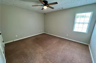 503 E 18th St, Lumberton, NC 28358 - Photo 16