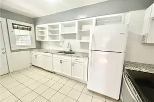 727 Greenland Dr, Fayetteville, NC 28305 - Photo 10