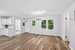 402 Poplar Hill Rd, Fayetteville, NC 28312 - Photo 10
