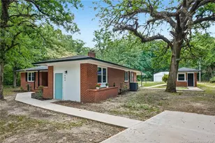 402 Poplar Hill Rd, Fayetteville, NC 28312 - Photo 2