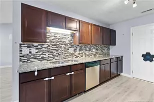 6465 Sudbury Dr, Fayetteville, NC 28304 - Photo 14