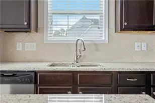 820 Leah St, Fayetteville, NC 28312 - Photo 4