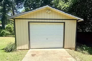 1914 Cherokee Dr, Fayetteville, NC 28303 - Photo 20