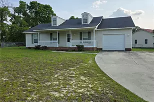 108 Laura Ln, Raeford, NC 28376 - Photo 1