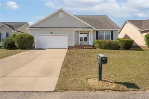 1464 Aultroy Dr, Fayetteville, NC 28306 - Photo 2