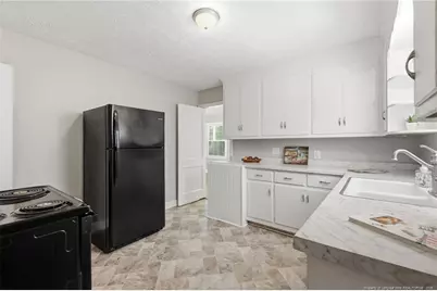 1021 Martindale Drive, Fayetteville, NC 28304 - Photo 18