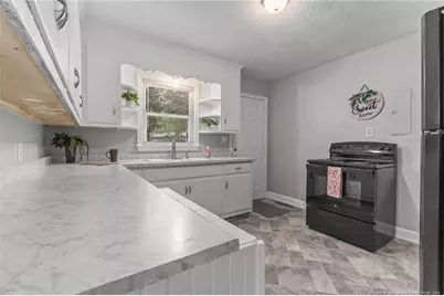 1021 Martindale Drive, Fayetteville, NC 28304 - Photo 16
