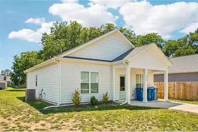 1020 E Harnett Street, Dunn, NC 28334 - Photo 10