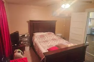 2013 W 5th St, Lumberton, NC 28358 - Photo 8
