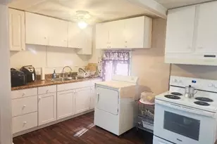 2013 W 5th St, Lumberton, NC 28358 - Photo 6