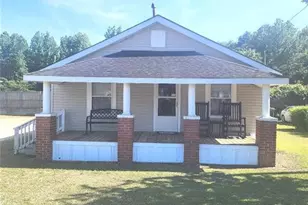 2013 W 5th St, Lumberton, NC 28358 - Photo 1