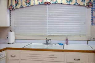 502 N Main St, Salemburg, NC 28385 - Photo 14