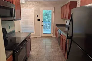 951 Creek Side Run, Fayetteville, NC 28303 - Photo 6