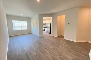 112 Starlight St, Sanford, NC 27330 - Photo 4