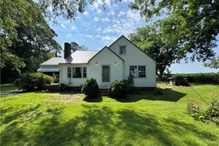 2737 Ward Store Rd, Fairmont, NC 28340 - Photo 2