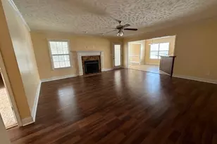 1920 Abbeydale Ln, Fayetteville, NC 28304 - Photo 8