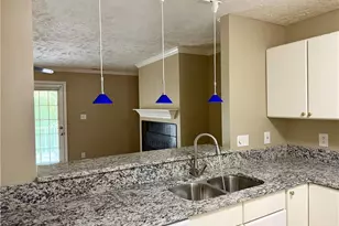 390 Bubble Creek Ct, Fayetteville, NC 28311 - Photo 6