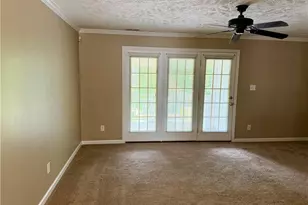 390 Bubble Creek Ct, Fayetteville, NC 28311 - Photo 8