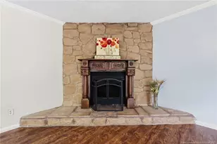 6859 Timbercroft Ln, Fayetteville, NC 28314 - Photo 8