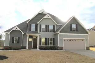 512 Rossendale Dr, Hope Mills, NC 28348 - Photo 1