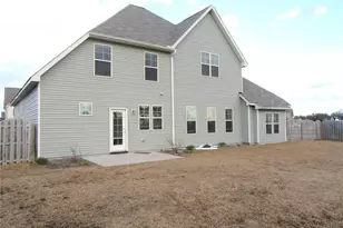 512 Rossendale Dr, Hope Mills, NC 28348 - Photo 2