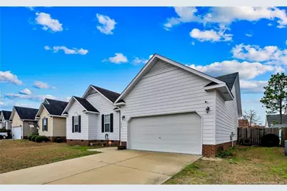 2232 Cliff Swallow Drive, Fayetteville, NC 28306 - Photo 2