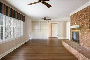 209 W Prospect Ave, Raeford, NC 28376 - Photo 16
