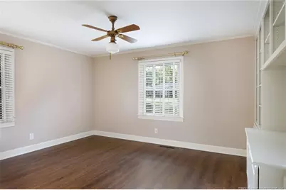 209 W Prospect Avenue, Raeford, NC 28376 - Photo 18