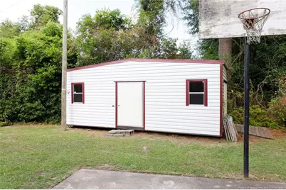 209 W Prospect Avenue, Raeford, NC 28376 - Photo 36