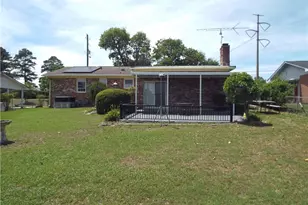 1909 Ashton Rd, Fayetteville, NC 28304 - Photo 2