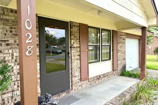 1028 Quailwood Dr, Fayetteville, NC 28314 - Photo 2