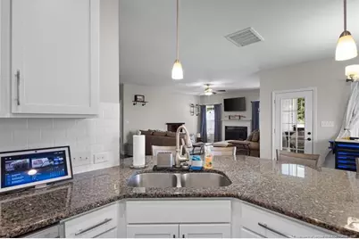 6932 Running Fox Road, Hope Mills, NC 28348 - Photo 10