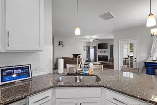 6932 Running Fox Road, Hope Mills, NC 28348 - Photo 10