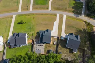 6932 Running Fox Road, Hope Mills, NC 28348 - Photo 36