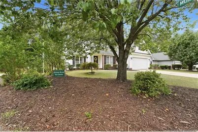 156 Kensington Way, Aberdeen, NC 28315 - Photo 4