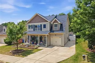 916 Bridlemine Dr, Fuquay Varina, NC 27526 - Photo 1