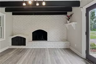 956 Middle Rd, Fayetteville, NC 28312 - Photo 6