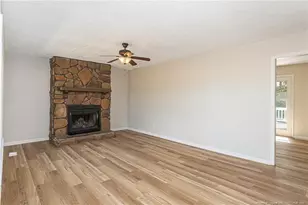 3106 Sommer Dr, Hope Mills, NC 28348 - Photo 6
