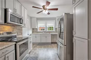 220 Bethune St, Fayetteville, NC 28305 - Photo 12