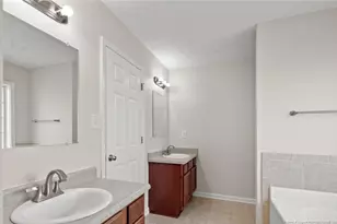 549 Bellgrove Dr, Hope Mills, NC 28348 - Photo 10