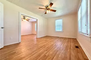 744 Patterson Rd, Broadway, NC 27505 - Photo 4