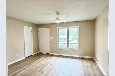 3323 Donnett Court, Spring Lake, NC 28390 - Photo 4