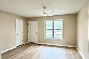 3323 Donnett Ct, Spring Lake, NC 28390 - Photo 4